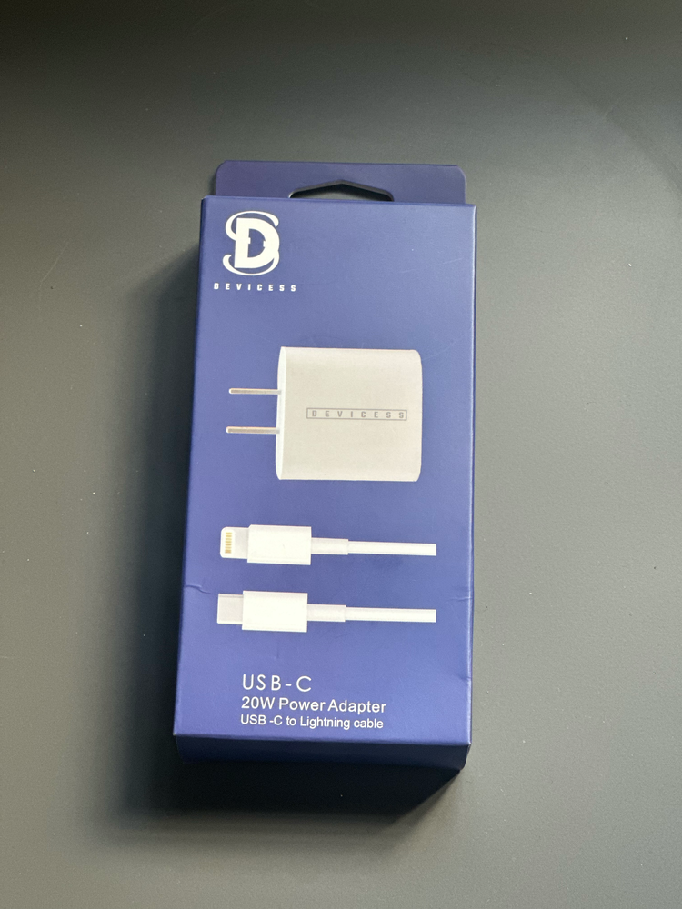 Cargador de 20 W Lightning Devicess™